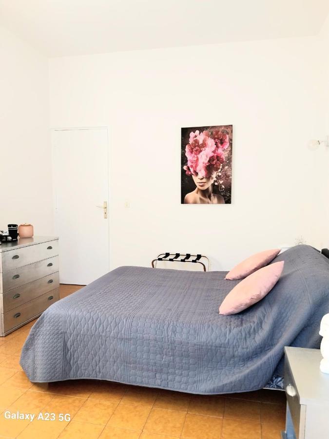 Bed and Breakfast Chez Isabelle Luri Экстерьер фото